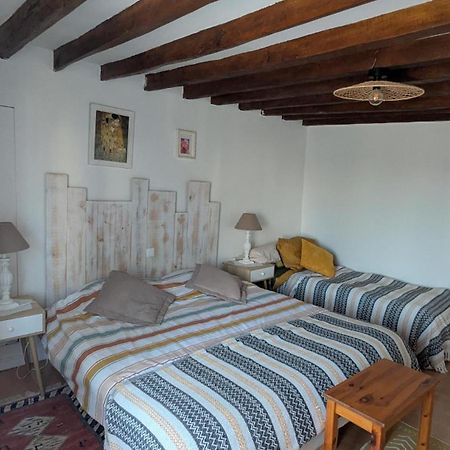 La Briarde Triple Pdj Bed and Breakfast Boissy-le-Chatel Eksteriør billede